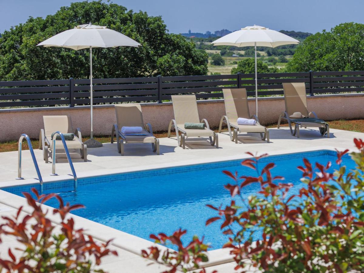 Holiday Home Villa Dora By Interhome Póla Kültér fotó