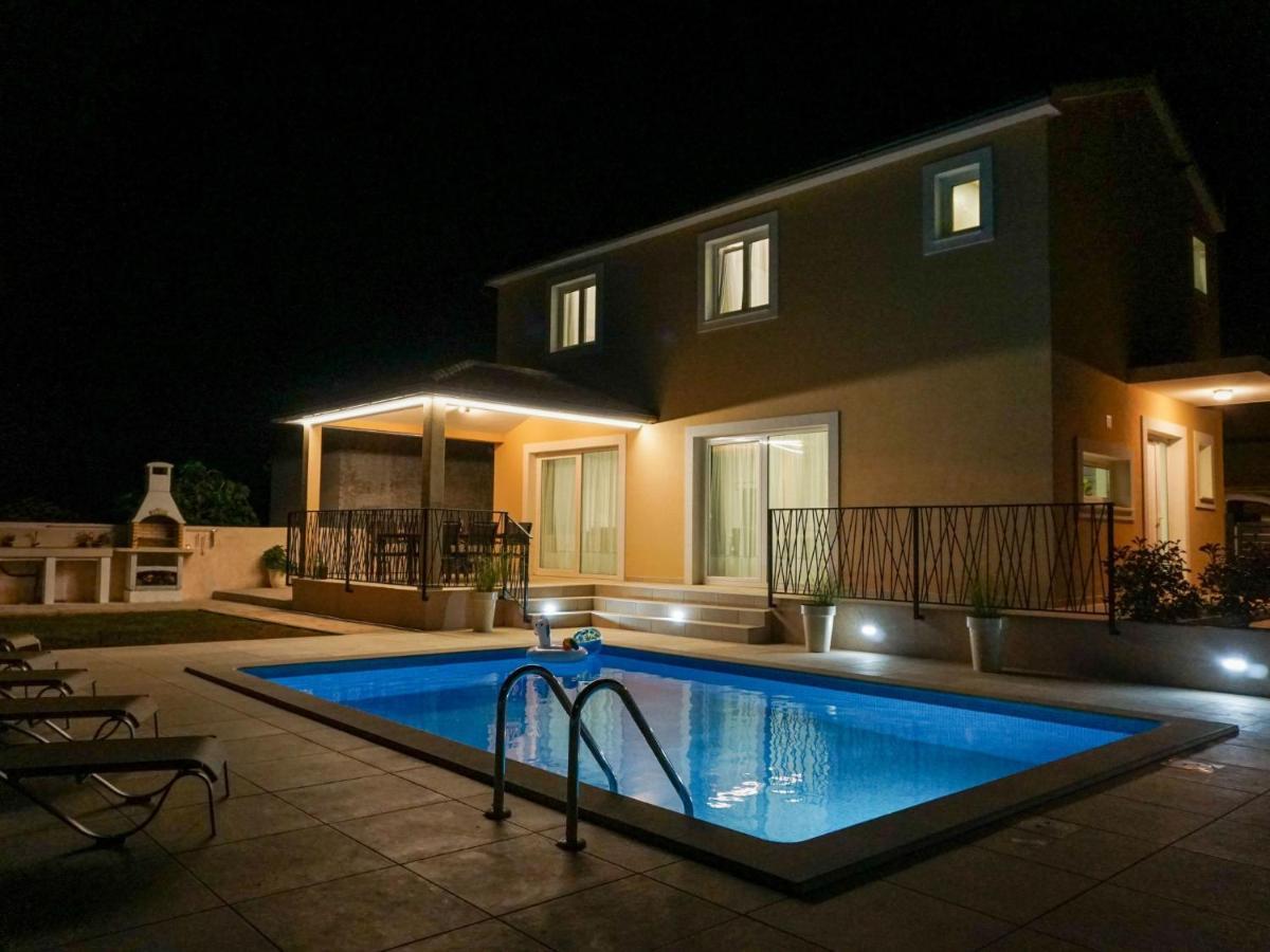 Holiday Home Villa Dora By Interhome Póla Kültér fotó