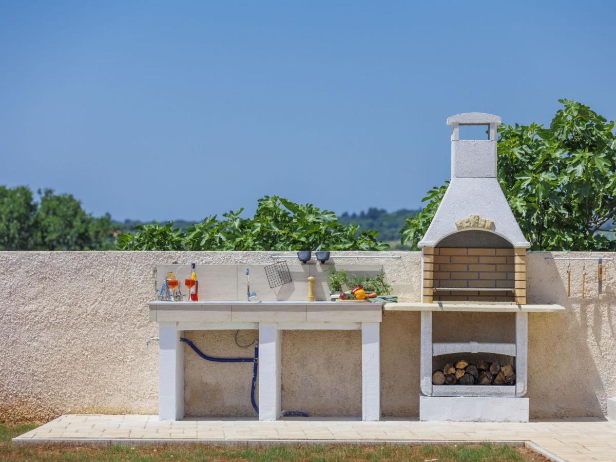 Holiday Home Villa Dora By Interhome Póla Kültér fotó